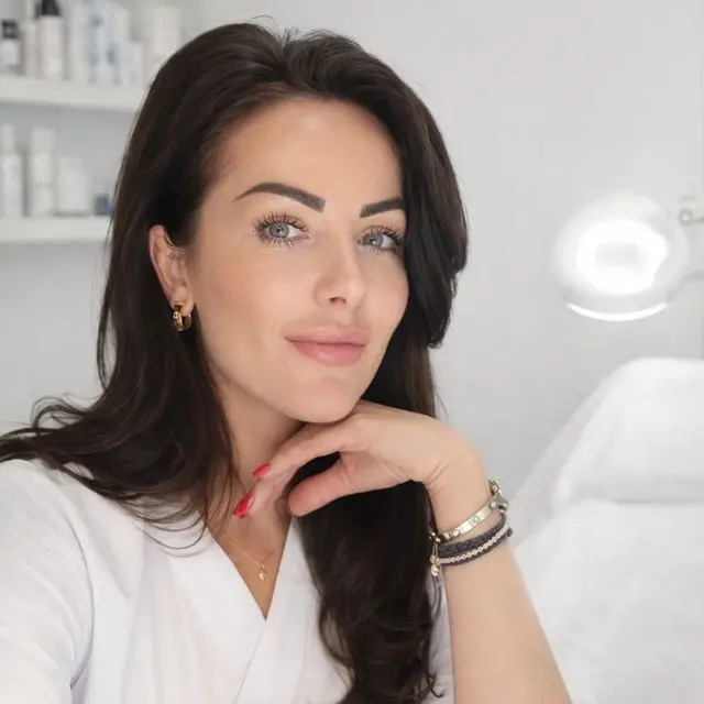 	Katarzyna Wienskaja Warszawa Praga, dyplomowana pielęgniarka